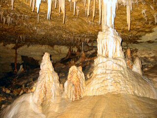 Victoria Fossil Cave