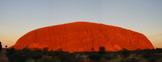 Uluru beim Sonnenaufgang