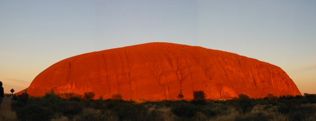 Uluru beim Sonnenaufgang